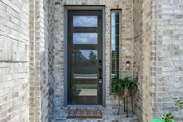 Photo - 2605 Thornhill Ln