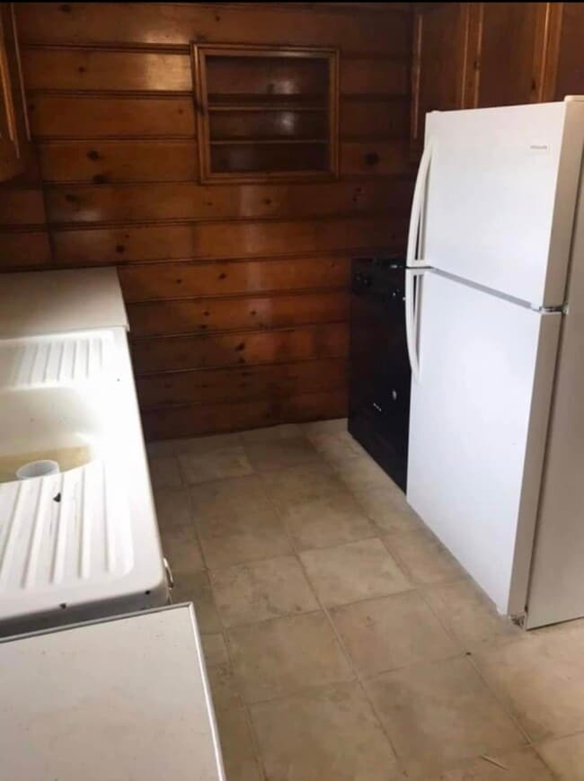 Photo - 108 S 2nd Ave