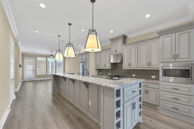 Photo - 614 Imperial Blvd