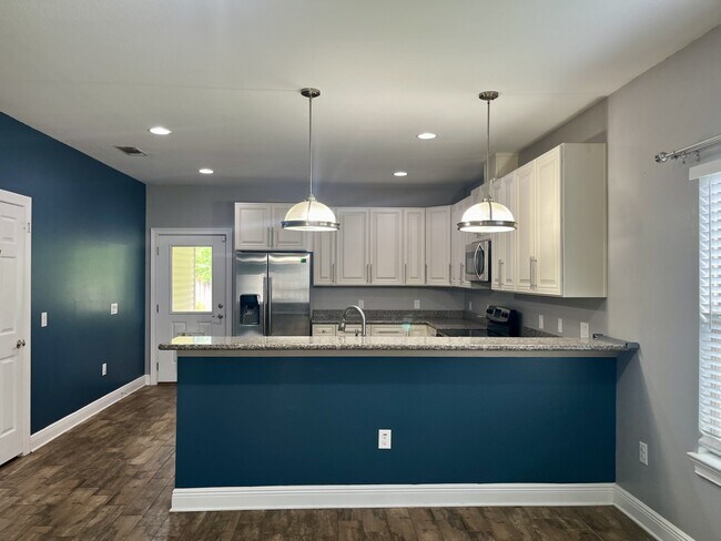 2235 Palo Alto St