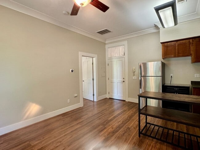 Photo - 1125 F St Unidad 1125 F Street #3