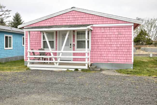Building Photo - 1757 SR 105 Rental