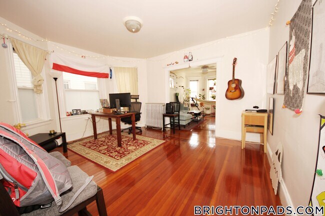 Photo - 29 Justin Rd Unit 1