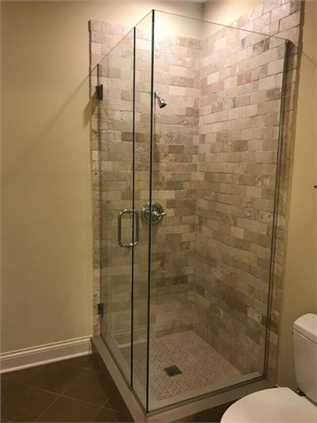 Photo - 7412 Madison St