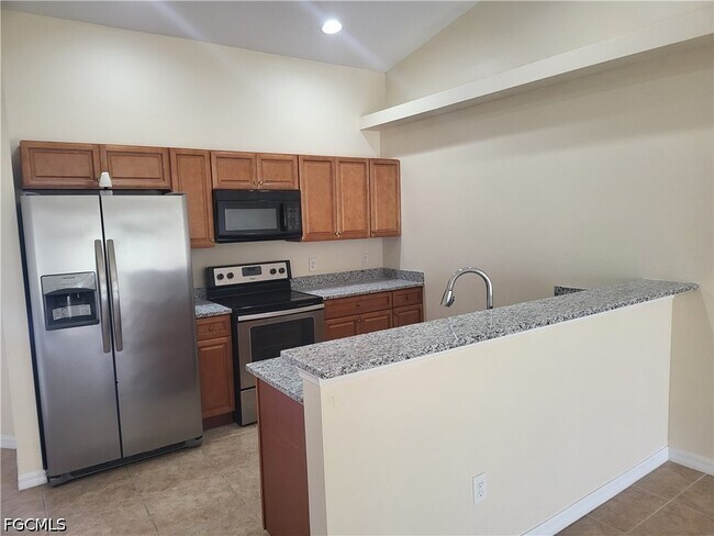 Photo - 1914 SW 15th Pl