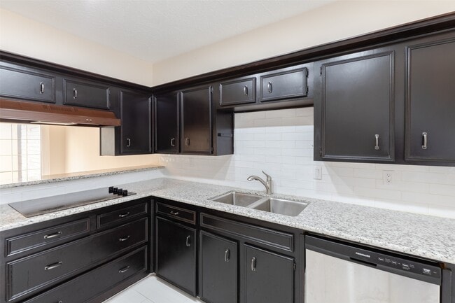 Photo - 11776 S Kirkwood Rd