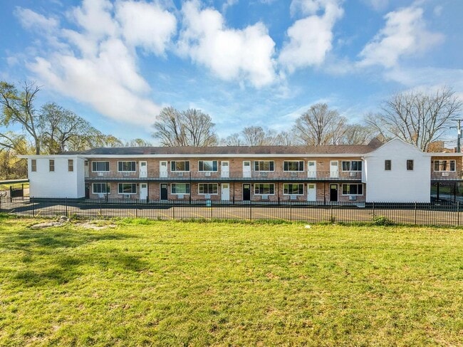 Photo - 44 Highland St