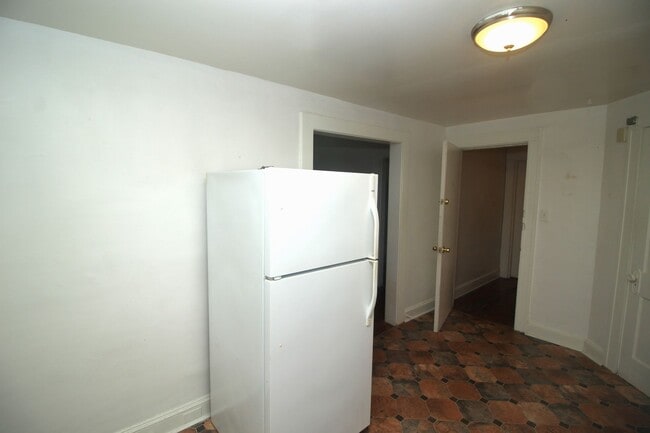 Photo - 3209 Guilford Ave Unidad #2