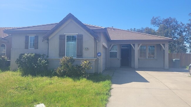 Building Photo - Charming 3-Bedroom Home in Florin Vineyard...