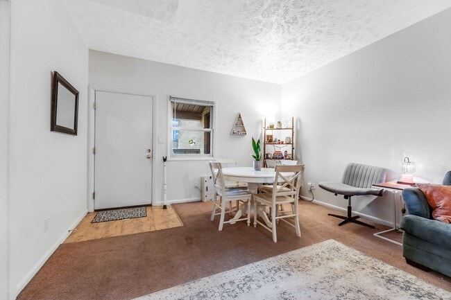 Photo - 332 Bent Tree Court