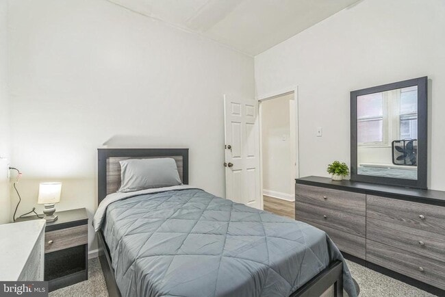 Photo - 5005 N 12th St