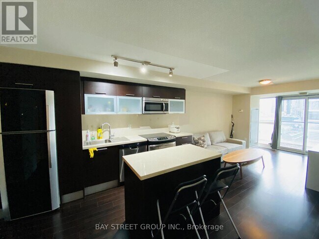 Photo - 386 Yonge St Unité 1609