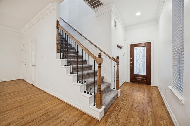 Photo - 3313 New Garden View Ln