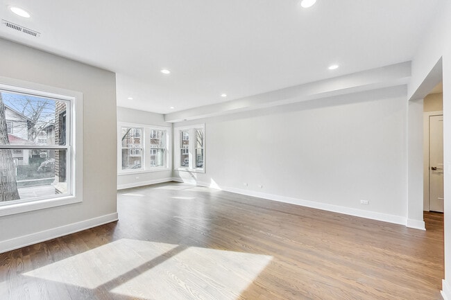 Photo - 6527 N Newgard Ave Unit 2