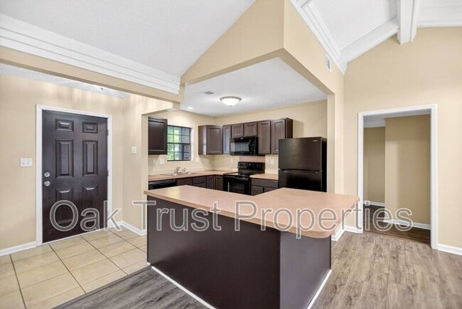 Photo - 103 Cambell Ct