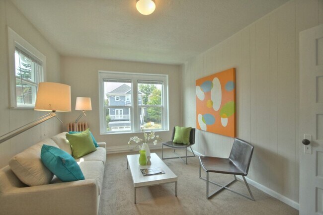 Photo - 620 Malden Ave E Unit 4