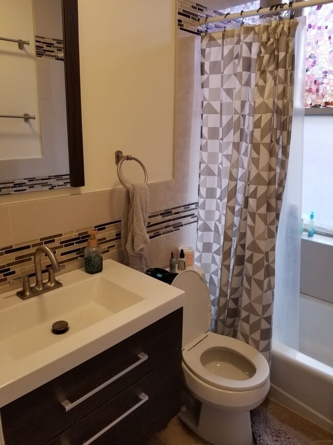 Photo - 601 Monroe St Unit 2A