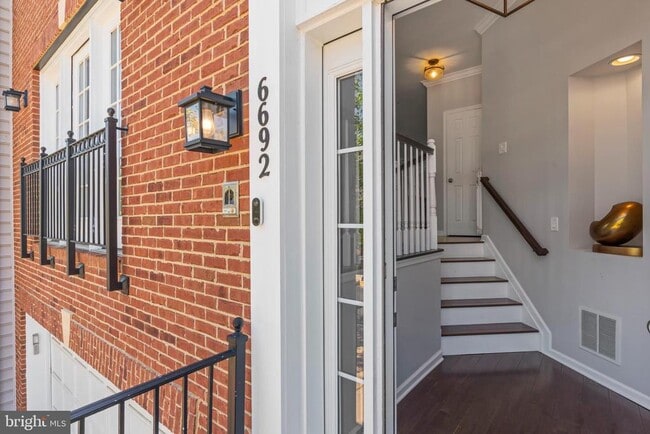 Photo - 6692 Ordsall St Townhome