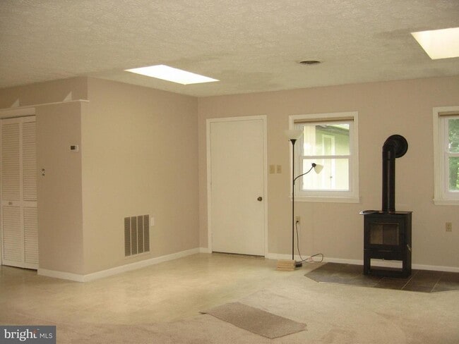 Photo - 165 Natalie Ln