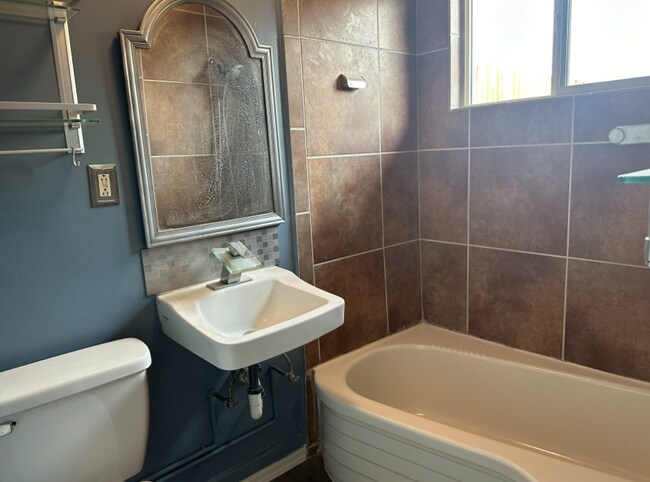 Photo - 1651 N Magnolia Ave