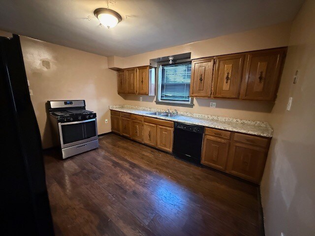 Photo - 122 Division St