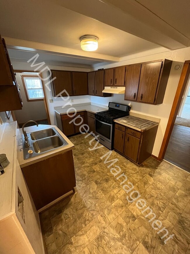 Photo - 206 Harold St Unit B