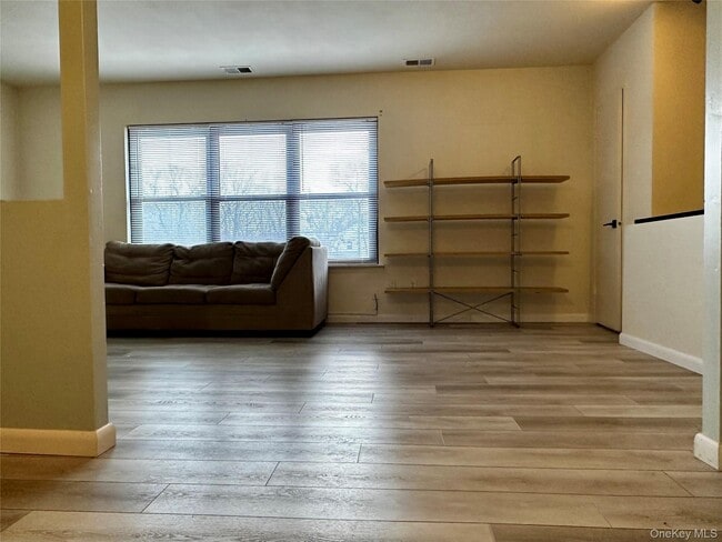 Photo - 10 Bailey Ct Unit 10