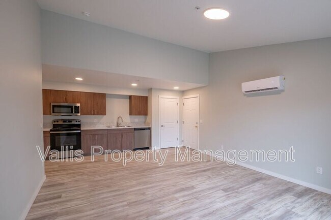 Photo - 13001 S Crompton Lane