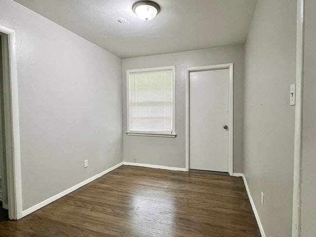 Photo - 424 Stoneham Rd