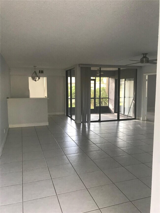 Photo - 9576 SW 1st Ct Unit 9-F