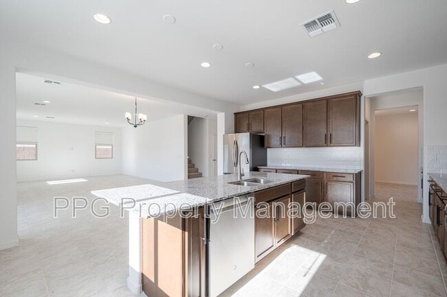 Photo - 11988 N 169th Ave