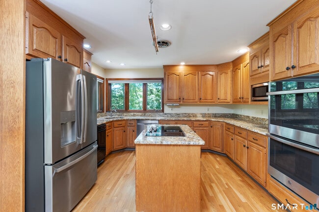 Photo - 202 West Rd