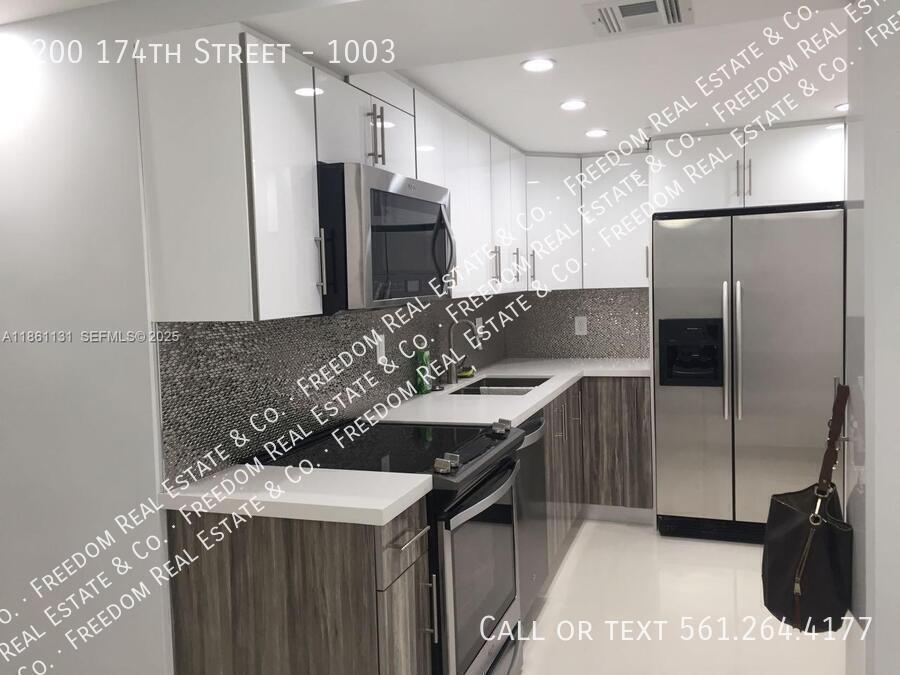 Photo - 200 174th St Unit 1003