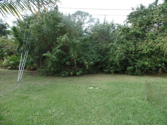 Photo - 4210 SW Utterback St