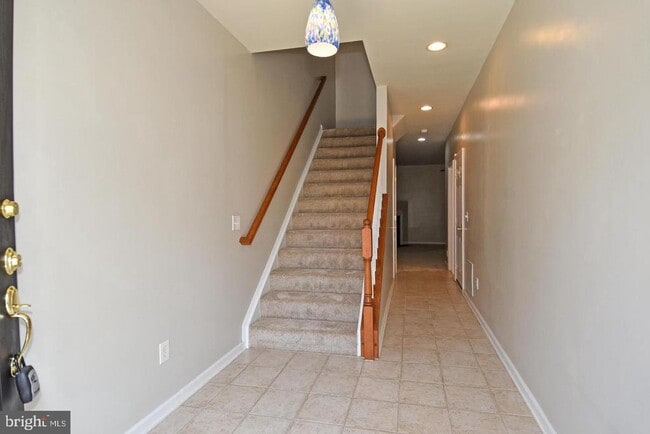 Photo - 7810 Locust Leaf Ln