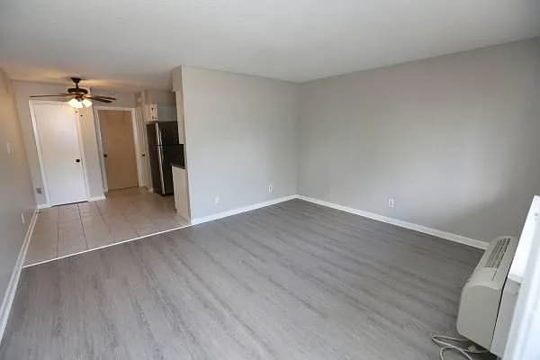 Photo - 5101 H St Unidad 1