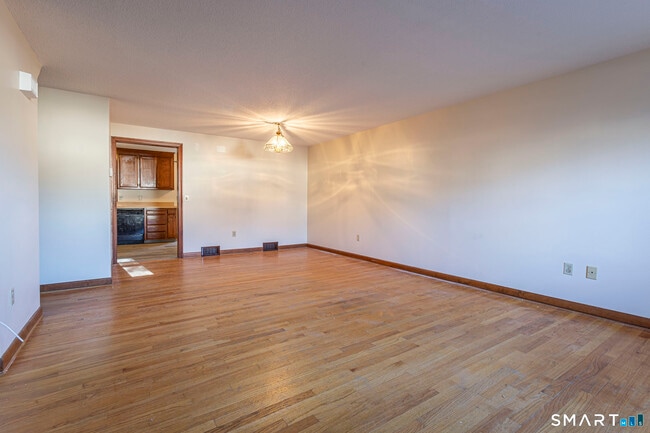 Photo - 11 St Marc Cir Unidad O