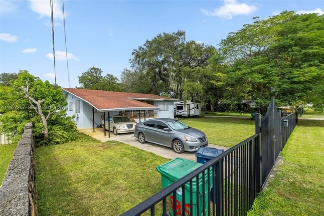 Photo - 535 NW 90th St