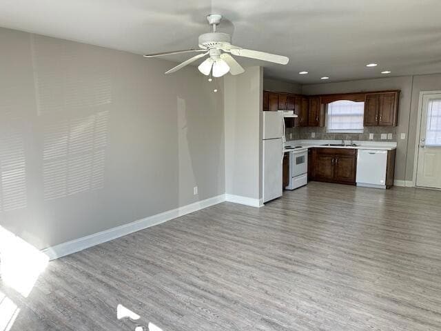 Photo - 2997 Landmark Ct NE