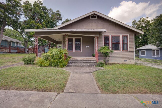 Building Photo - 262 Clemens Ave