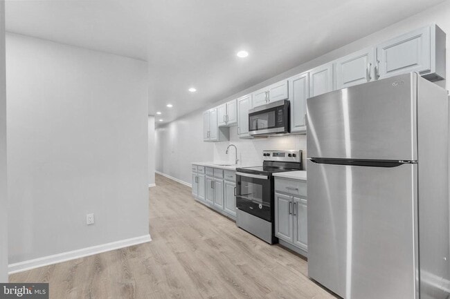 Photo - 69 Slocum St