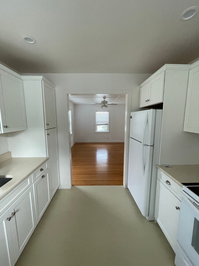 Photo - 214 NE 12th St