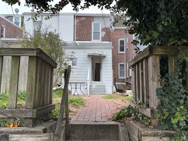 Photo - 41 S Franklin St