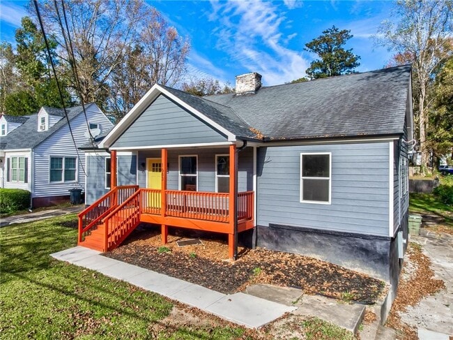 Photo - 1683 Kenmore St SW