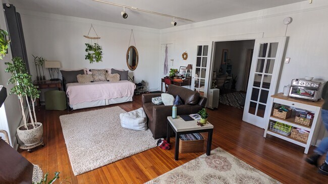 Photo - 259 Hanover St