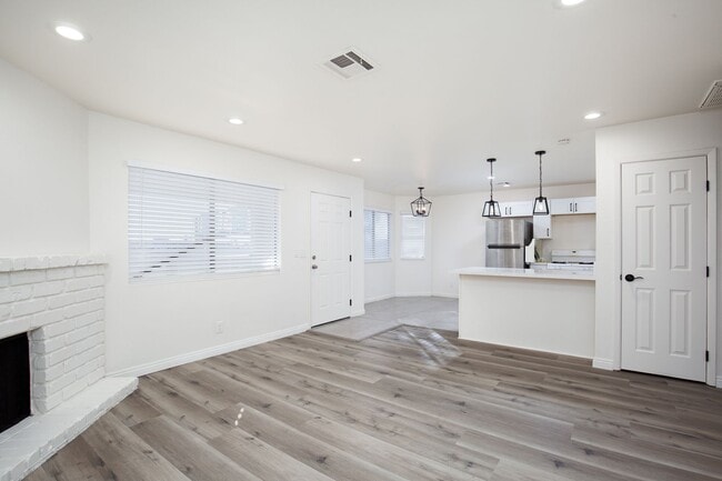Photo - 737 Rock Springs Dr