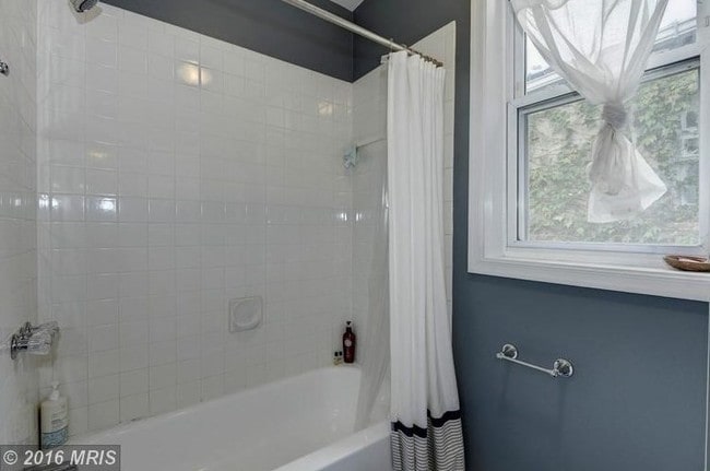 Bathroom 2 - 727 11th St NE