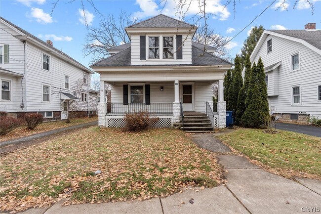 Photo - 123 Shotwell Park