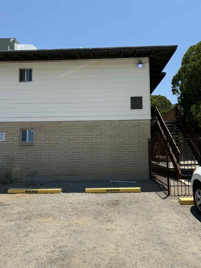 Photo - 2151 S Winstel Ave