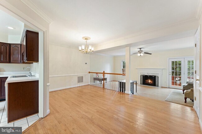 Photo - 2104 Eluna Ct